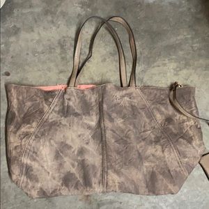 Faux leather brown/taupe tie dye tote
